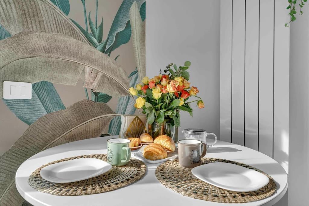 Apartment House In Fashion - Flat Near Navigli, Tortona & Duomo Area Mailand